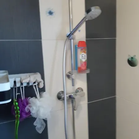 Deux Au Pavillon Ou Il Fait Bon Vivre