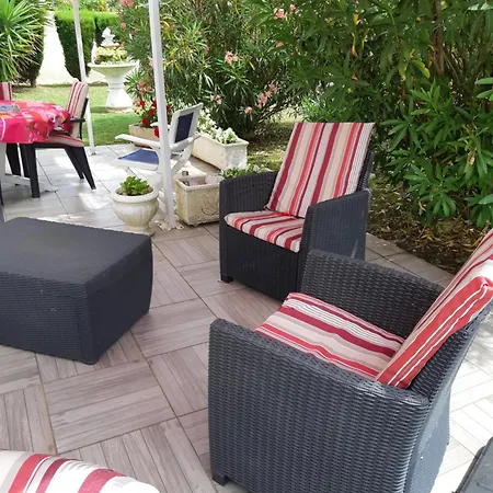Lit Double Dans Pavillon , Chez Lilyanne 民宿