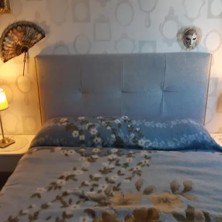 Homestay Lit Double Dans Pavillon , Chez Lilyanne Tonnay-Charente