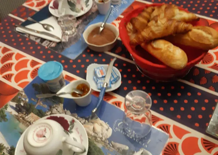 ホームステイ Lit Double Dans Pavillon , Chez Lilyanne Tonnay-Charente