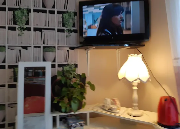 Lit Double Dans Pavillon , Chez Lilyanne